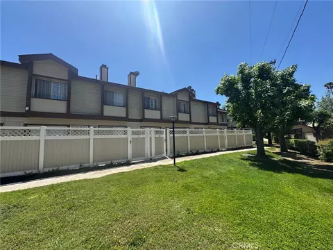 8939 Gallatin #16, Pico Rivera, CA 90660
