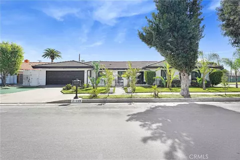 21228 Merridy St, Chatsworth, CA 91311