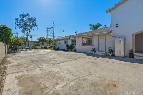 Exterior - 8630 Sharp Ave, Sun Valley, CA 91352 photo 3 of 5
