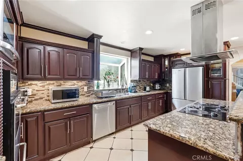 Kitchen - 8630 Sharp Ave, Sun Valley, CA 91352 photo 2 of 5