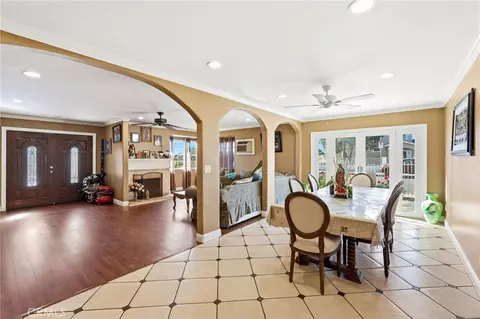 Entry Way - 8630 Sharp Ave, Sun Valley, CA 91352 photo 2 of 5
