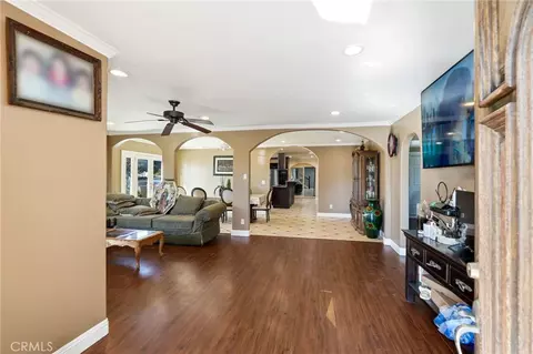 Entry Way - 8630 Sharp Ave, Sun Valley, CA 91352 photo 1 of 5