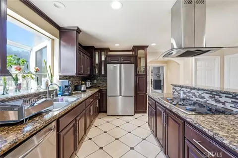 Kitchen - 8630 Sharp Ave, Sun Valley, CA 91352 photo 3 of 5