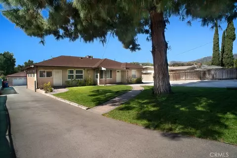 11471 Orcas Ave, Sylmar, CA 91342