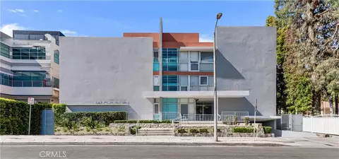 4807 Woodley Ave #208, Encino, CA 91436