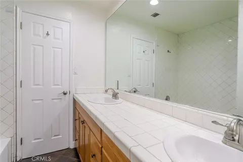 Bath - 5888 Oak Knls, Simi Valley, CA 93063 photo 1 of 5