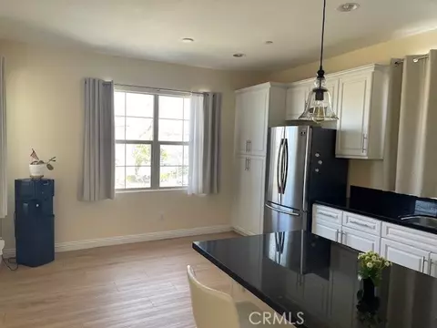 Kitchen - 22014 Moveo, Saugus, CA 91350 photo 1 of 2