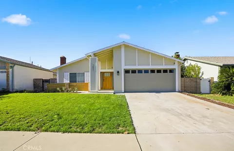 7051 Idyllwild Ln, Riverside, CA 92503