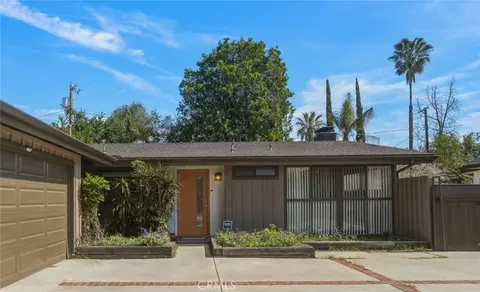 8452 Delco Ave, Winnetka, CA 91306