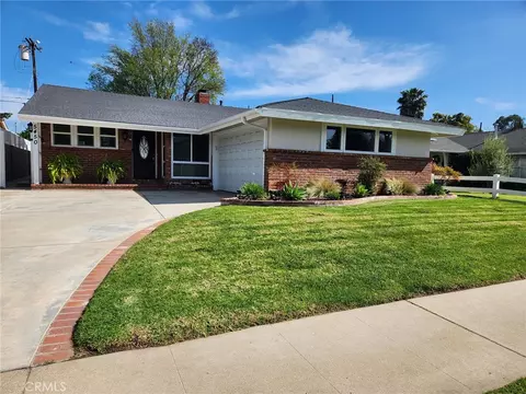 5450 Nagle Ave, Sherman Oaks, CA 91401