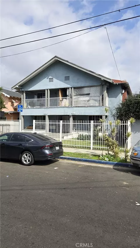 4512 Wesley Ave, Los Angeles, CA 90037