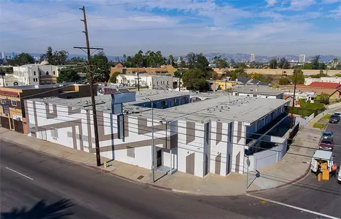 4905 W Adams Blvd, Los Angeles, CA 90016