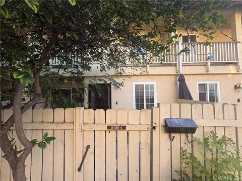 8105 Canby #4, Reseda, CA 91335