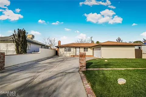 45503 11th St W, Lancaster, CA 93534