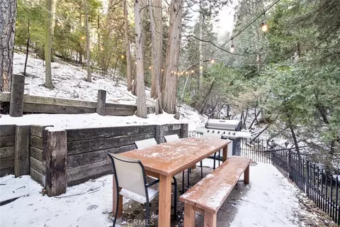 Exterior - 24719 Valle, Crestline, CA 92325 photo 4 of 6