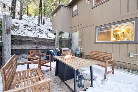 Exterior - 24719 Valle, Crestline, CA 92325 photo 6 of 6