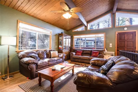 Living - 24719 Valle, Crestline, CA 92325 photo 1 of 4