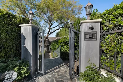 12953 Greenleaf, Studio City, CA 91604