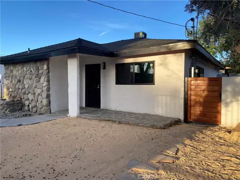 1217 Woodworth, San Fernando, CA 91340