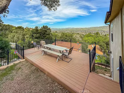 Exterior - 1059 Alta Vis, Simi Valley, CA 93063 photo 3 of 10