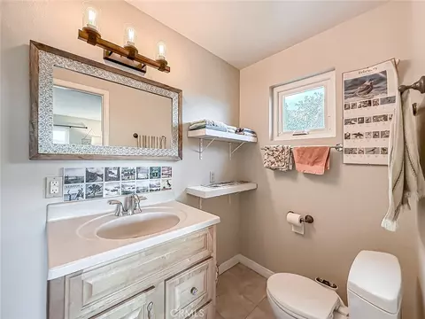 Bath - 1059 Alta Vis, Simi Valley, CA 93063 photo 1 of 2