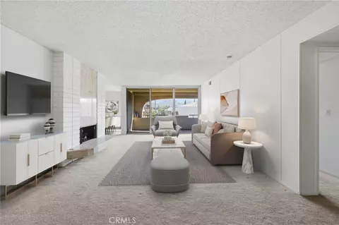 5330 Lindley Ave #305, Encino, CA 91316