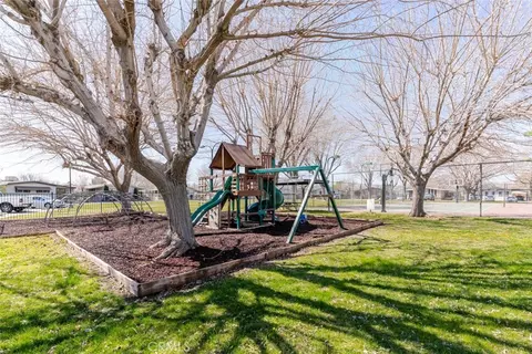 2330 E Avenue J8 #121, Lancaster, CA 93535 photo 22