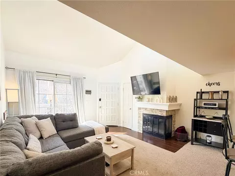 23921 Del Monte #34, Valencia, CA 91355