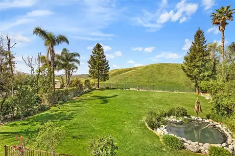 24840 Wooded Vis, West Hills, CA 91307