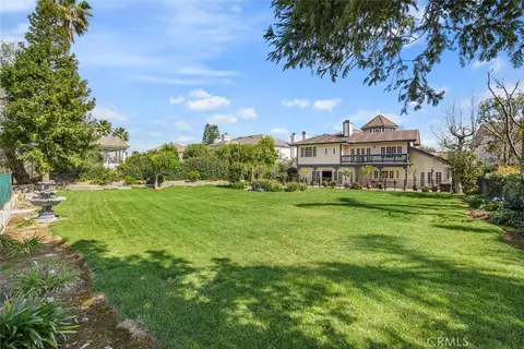 24840 Wooded Vis, West Hills, CA 91307