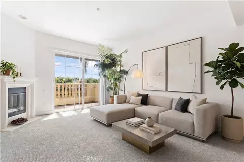 14343 Burbank Blvd #301, Sherman Oaks, CA 91401