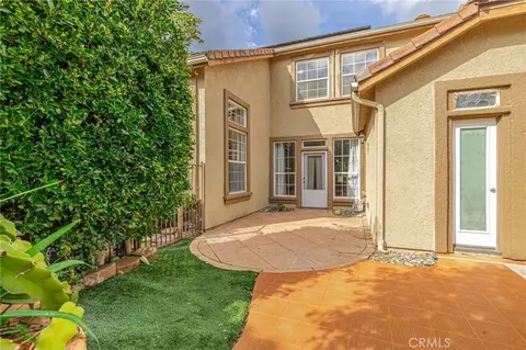 Exterior - 574 Oak Tree Ct, Simi Valley, CA 93065 photo 9 of 11