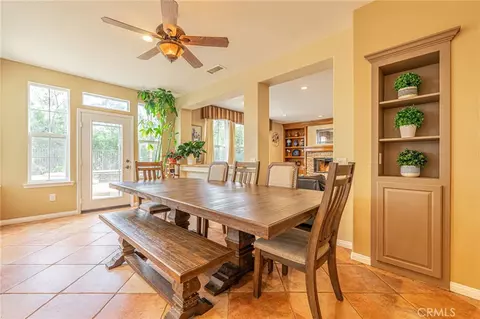 Dining - 574 Oak Tree Ct, Simi Valley, CA 93065 photo 2 of 2