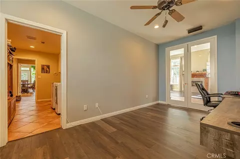 Entry Way - 574 Oak Tree Ct, Simi Valley, CA 93065 photo 3 of 6