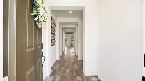 Entry Way - 4727 W Vahan Ct, Lancaster, CA 93536 photo 1 of 13