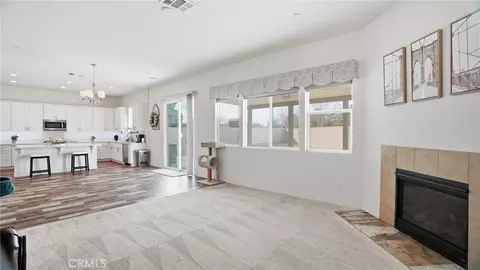 Entry Way - 4727 W Vahan Ct, Lancaster, CA 93536 photo 2 of 13