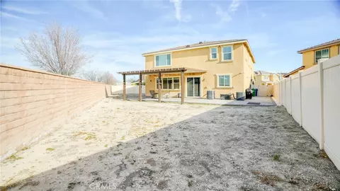 Exterior - 4727 W Vahan Ct, Lancaster, CA 93536 photo 8 of 11