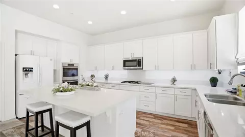 Kitchen - 4727 W Vahan Ct, Lancaster, CA 93536 photo 1 of 3