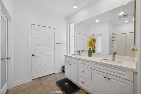 Bath - 1653 Capri, Beaumont, CA 92223 photo 2 of 3