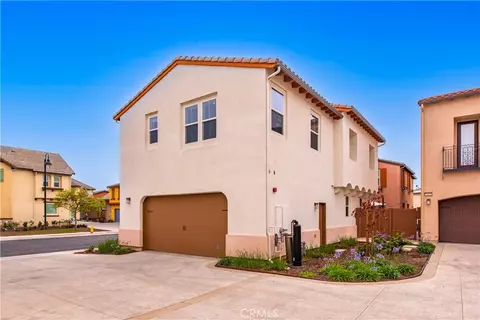 Exterior - 1625 Range Rd, Oxnard, CA 93036 photo 3 of 9