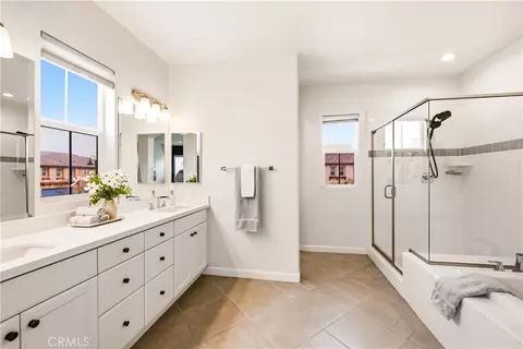 Bath - 1625 Range Rd, Oxnard, CA 93036 photo 3 of 4