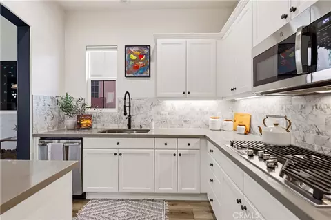 Kitchen - 1625 Range Rd, Oxnard, CA 93036 photo 4 of 4