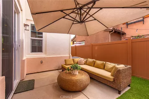 Exterior - 1625 Range Rd, Oxnard, CA 93036 photo 5 of 9