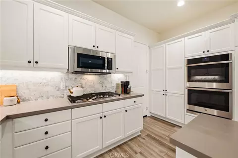 Kitchen - 1625 Range Rd, Oxnard, CA 93036 photo 3 of 4