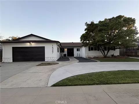 1527 W Palo Alto, Fresno, CA 93711