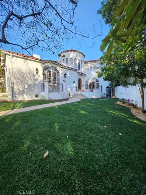 2232 N New Hampshire St, Los Angeles, CA 90027
