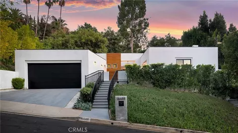 16688 Oldham St, Encino, CA 91436
