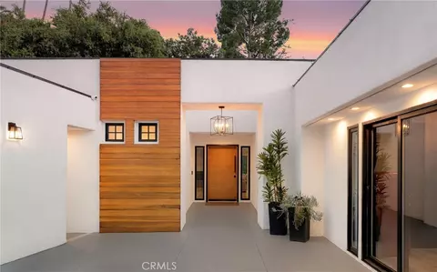 16688 Oldham St, Encino, CA 91436