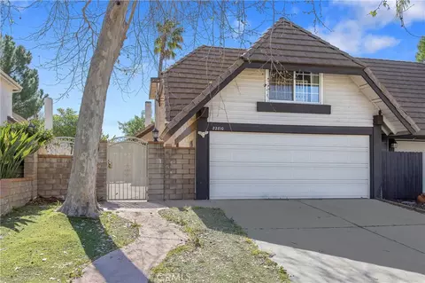 22810 Rio Chico Dr, Valencia, CA 91354