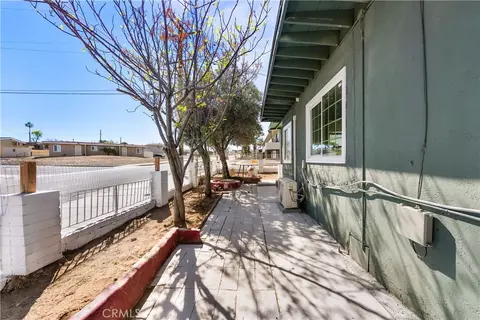 Exterior - 625 E Freedrick St, Barstow, CA 92311 photo 7 of 8